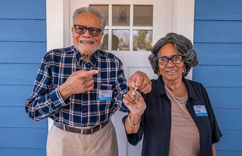 Read Article: Spectrum Joins California Community to Welcome Family Home After Devastating Wildfire