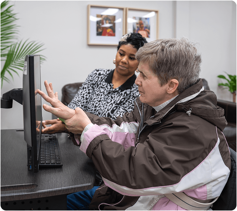Senior learning in a computer lab